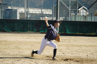 卒業生が再集結──軟式野球部OB戦を開催！