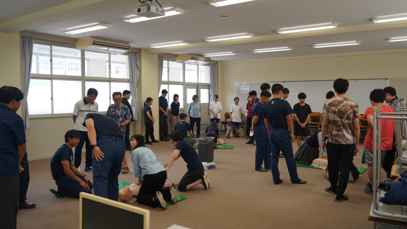 命を守るための心肺蘇生法を学びました